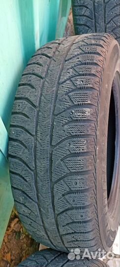 Bridgestone Ice Cruiser 7000 225/65 R17 106T