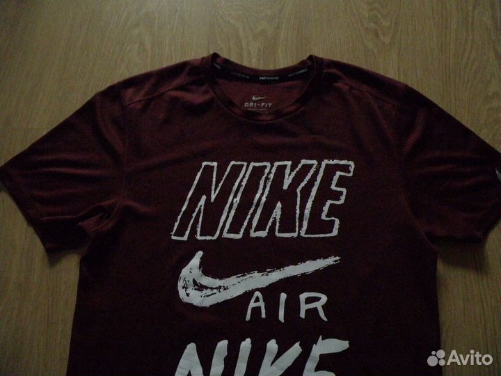 Футболка Nike S размер