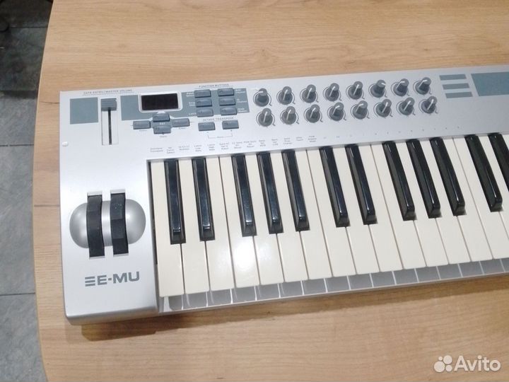 Midi клавиатура E-MU xboard 49