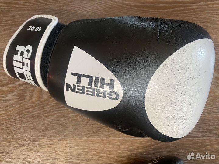 Боксерские перчатки,борцовки 37