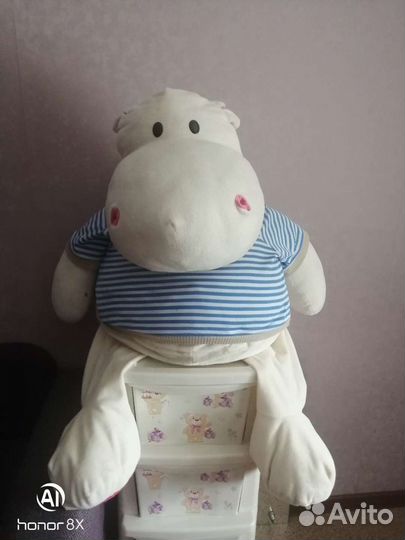 Игрушка бегемот