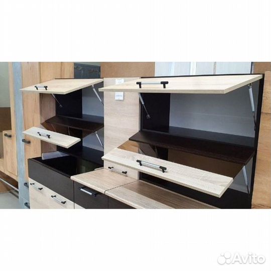 Новые кухни со склада. Цена за комплект 2 метра