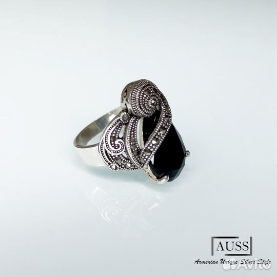 Серебряное кольцо