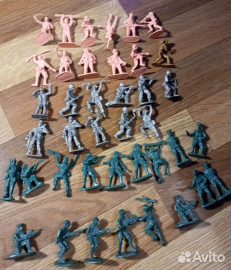 Игрушки солдатики