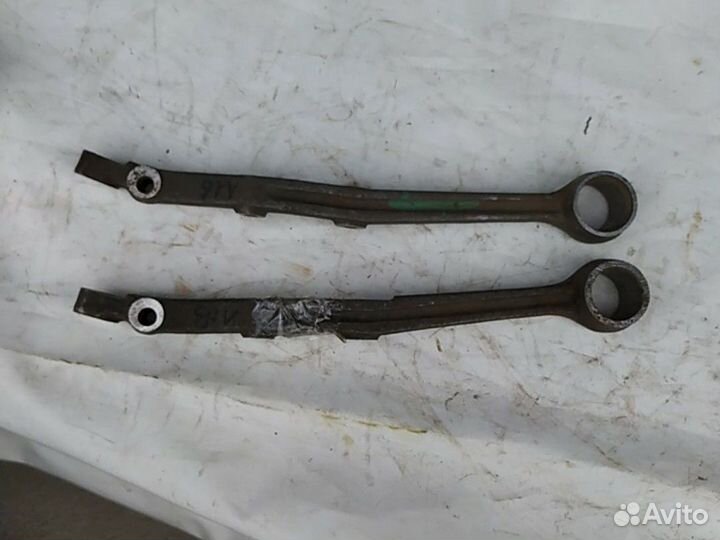 Рычаг подвески Волга 3110 31105 голый нижний