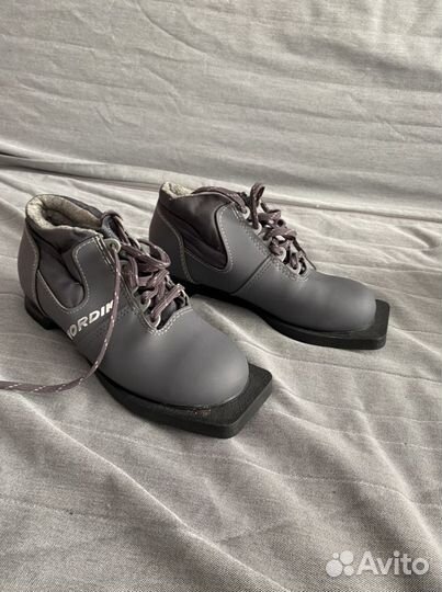 Лыжные ботинки nordik 35 размер