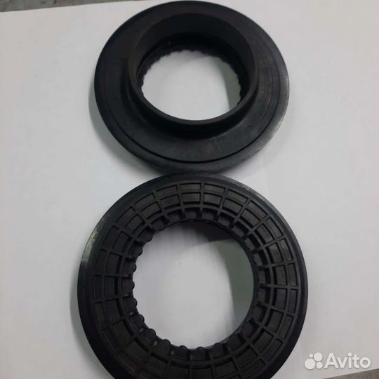 Опорный подшипник передних аморт на Mercedes