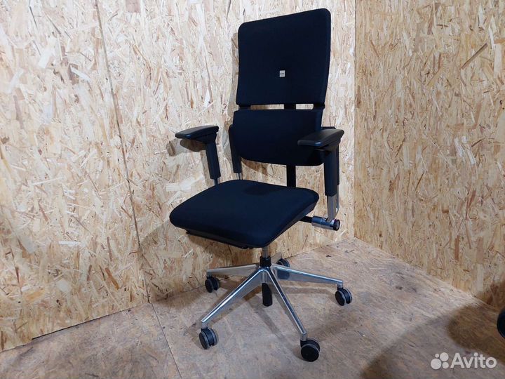 Компьютерное кресло руководителя Steelcase Please