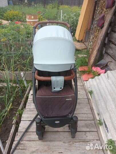 Прогулочная коляска roan