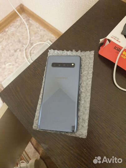 Samsung Galaxy S10 5G Single sim, 8/256 ГБ