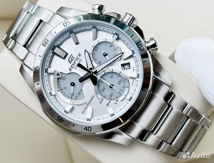Часы Casio Edifice EQS-930MD-8A