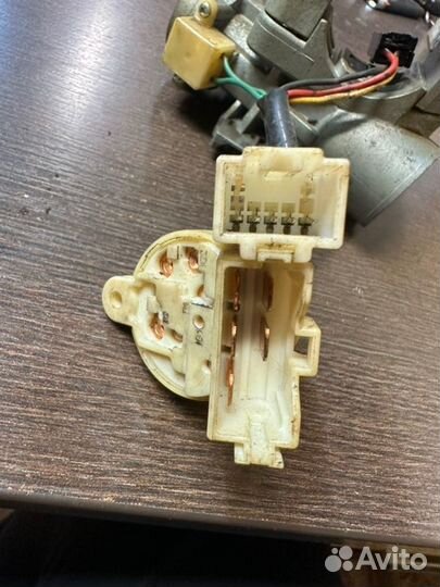 Контактная группа замка зажигания Mitsubishi