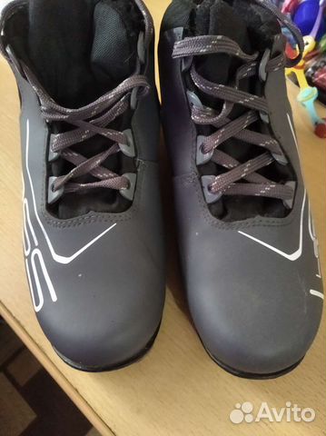 Лыжные ботинки