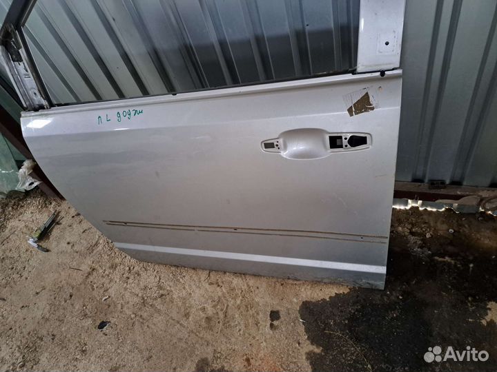 Дверь на Dodge Caravan 5