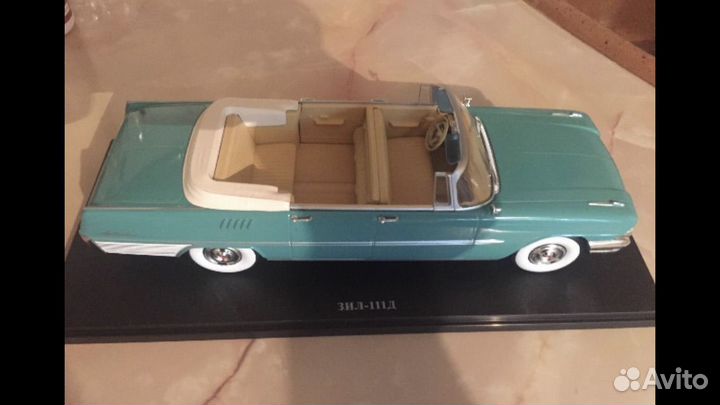 Модель автомобиля зил-111Д (новый)