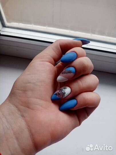 Маникюр и ламинирование ресниц