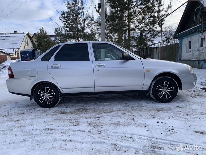 LADA Priora 1.6 МТ, 2011, 100 000 км