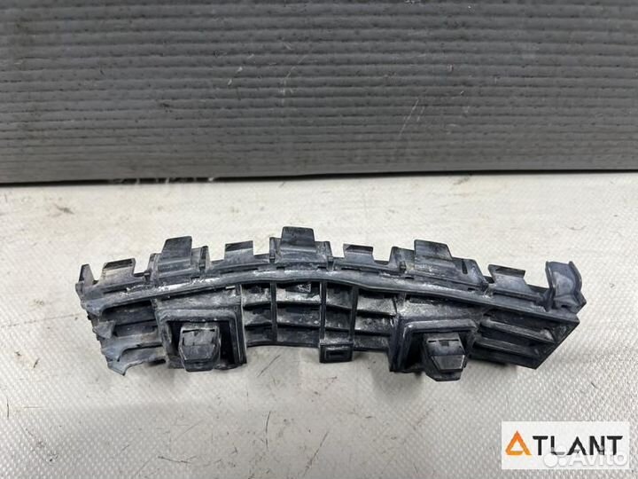 Крепление бампера передняя левая honda insight