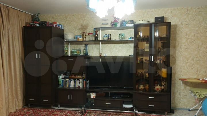 2-к. квартира, 67,4 м², 2/4 эт.