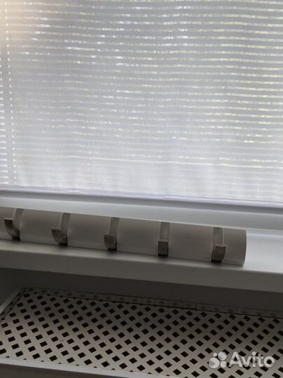 Вешалка для одежды настенная