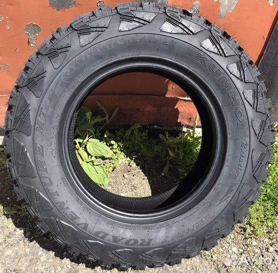 Kumho Road Venture M/T KL71 225/75 R16 115Q