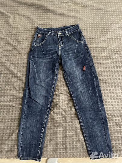 Джинсы