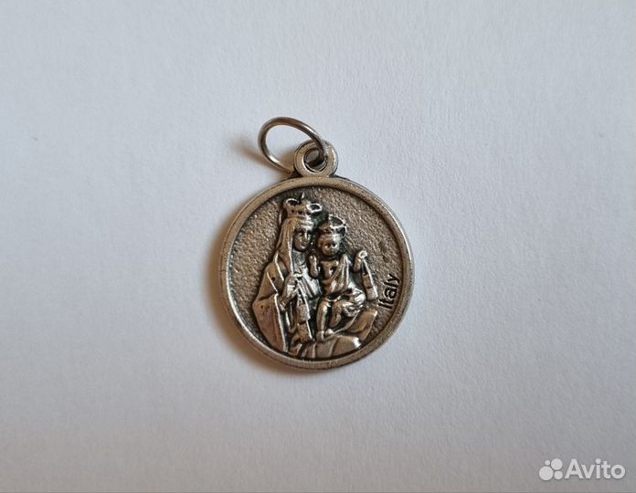 Медальон католический