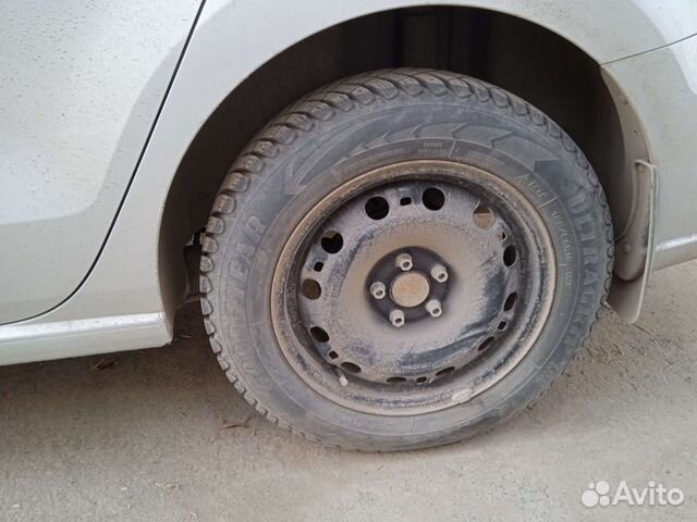 Goodyear UltraGrip 165/65 R15