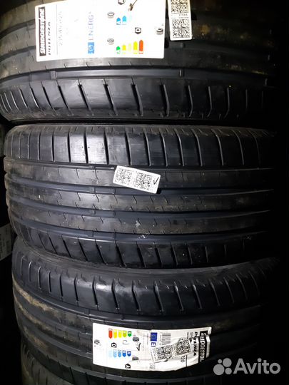 Bridgestone Potenza Sport 235/40 R20