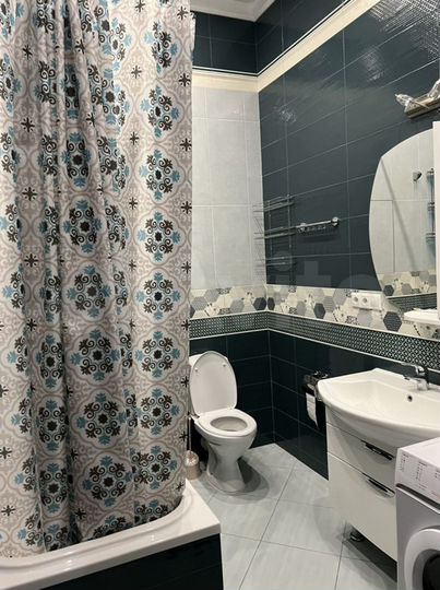 3-к. квартира, 90 м², 1/12 эт.