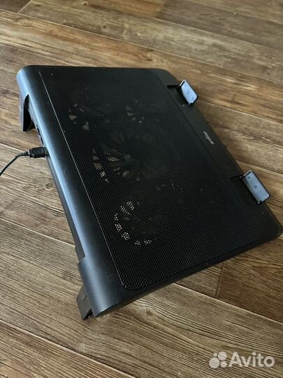 Подставка с охлаждением для ноутбука