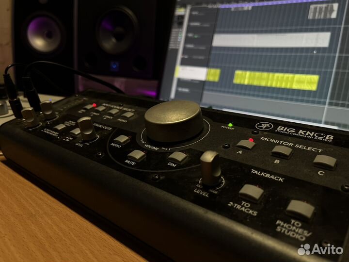 Запись песни в студии