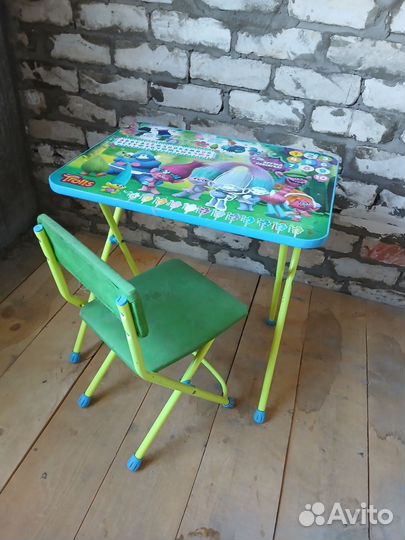 Детский стол и стул