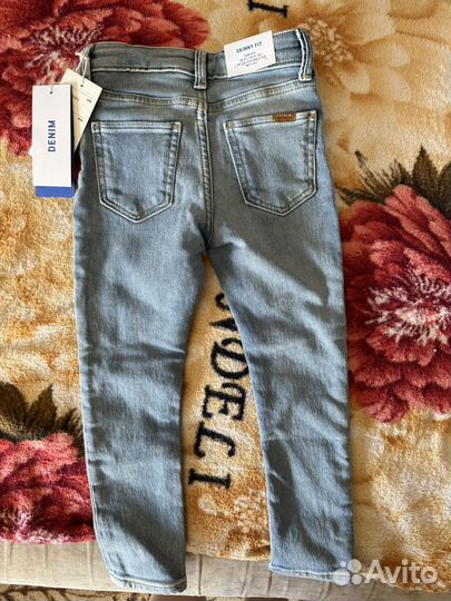 Джинсы