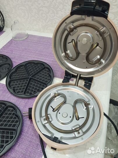 Вафельница новая