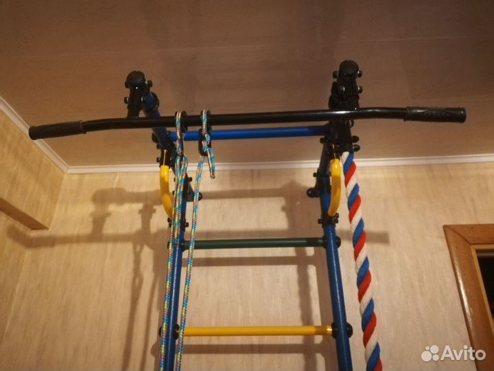 Шведская стенка с турником. Для детей