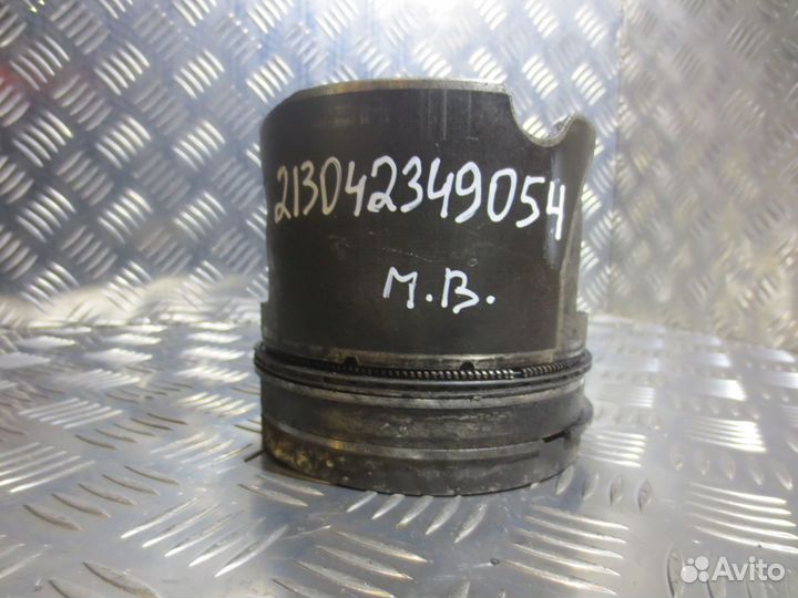 Поршень Mahle/knecht 130L118