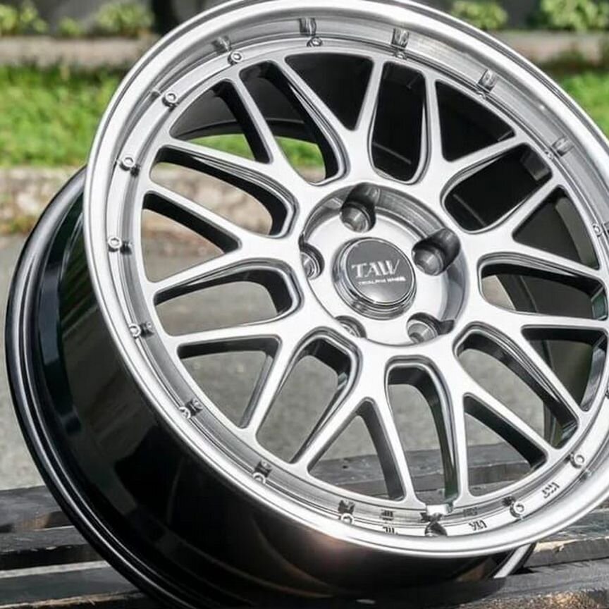 Литые диски TRW 7.5×R18 5×114.3