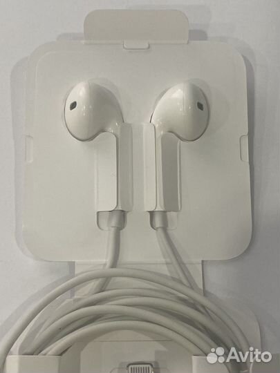 Оригинальные наушники Apple EarPods