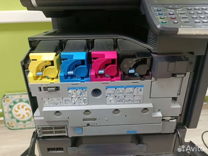 Цветной лазерный принтер kyocera