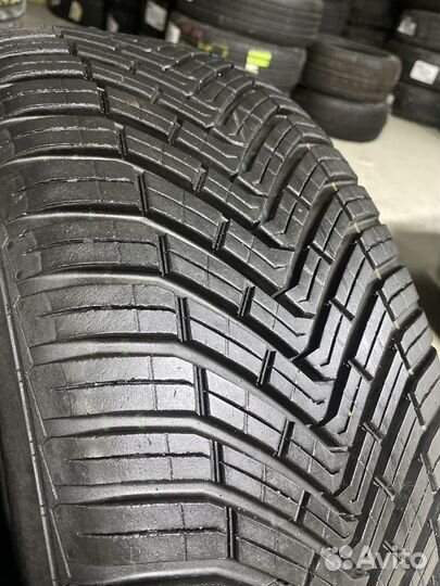 Continental AllSeasonContact 215/55 R17