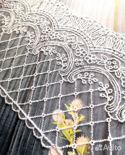 Кружево белое на сетке 13 см