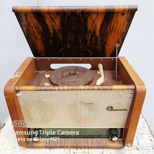 Продам радиоприёмник вэф- Аккорд