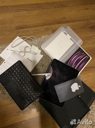 iPad PRO 11 M2+pencil 2+клавиатура+мышка+два чехла