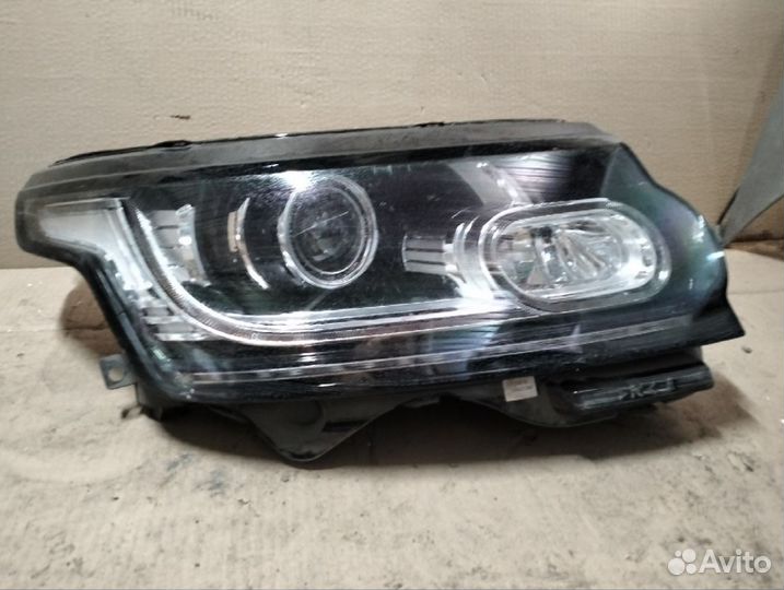 Фара правая Land Rover Range Rover Vogue 4