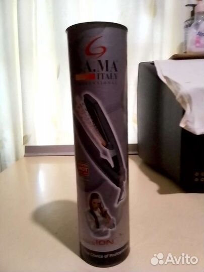 Выпрямитель для волос новый