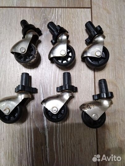 Ролик опорный мебельный