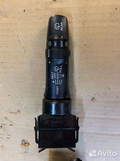 Подрудевой переключатель Mitsubishi Otlander XL