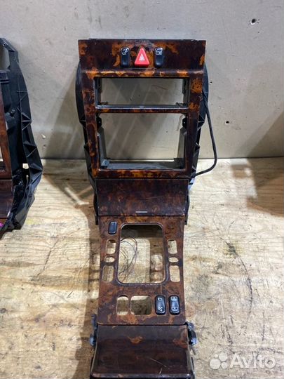 Центральная консоль Mercedes-Benz E-Class W210