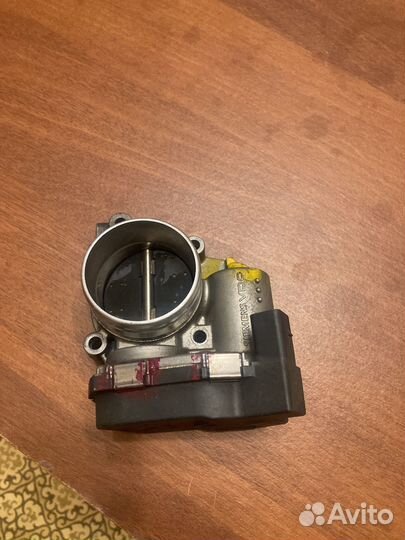 Дроссельная заслонка BVY 2.0 FSI 06F133062B